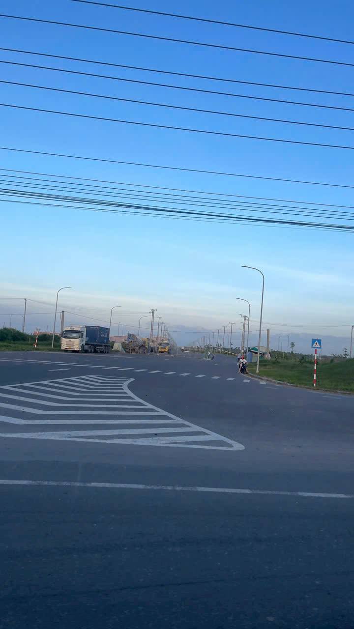 Bán FrontHouse mặt tiền Nam Sông Hậu 5551m² giá 19 tỷ - Đầu tư sinh lời lý tưởng!