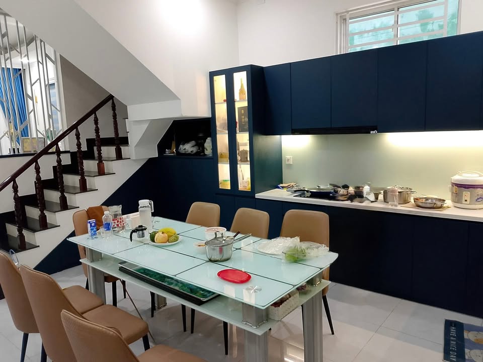 Nhà 1 Trệt 2 Lầu 2 Mặt Tiền Hẻm, Đỗ Xuân Hợp, 73m² - Giá 11 tỷ Thương Lượng!