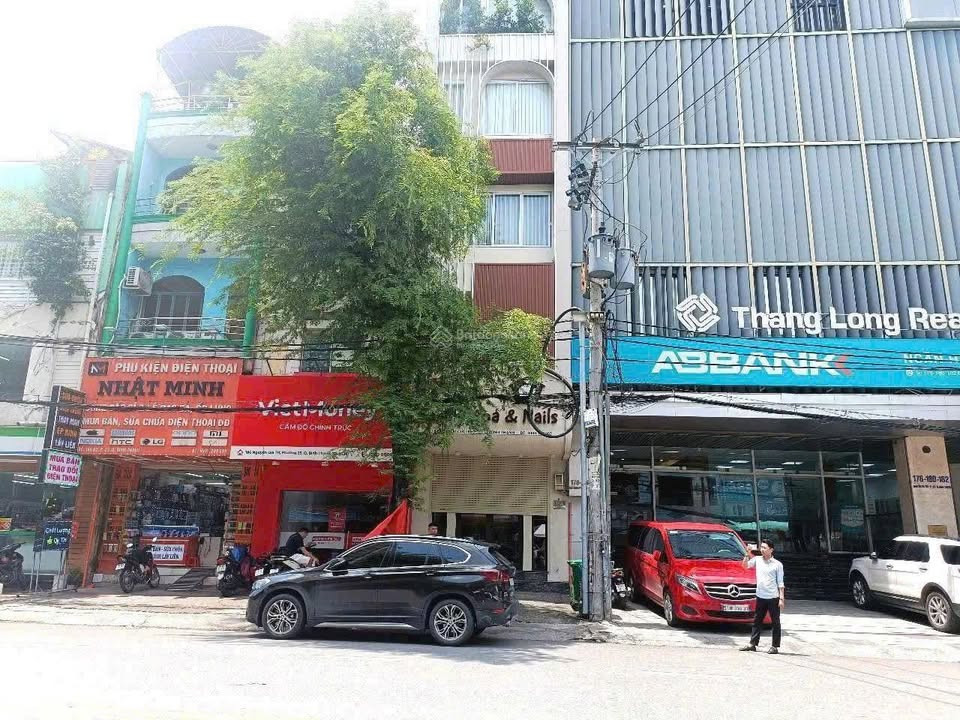 Bán nhà mặt tiền Nguyễn Gia Trí, Bình Thạnh 32m² - Vị trí đắc địa, kinh doanh sầm uất!