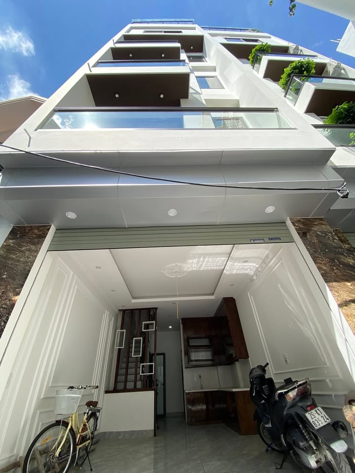 Townhouse Đại Học Thành Đô 40m² giá 6 tỷ - Ô tô vào tận nhà!