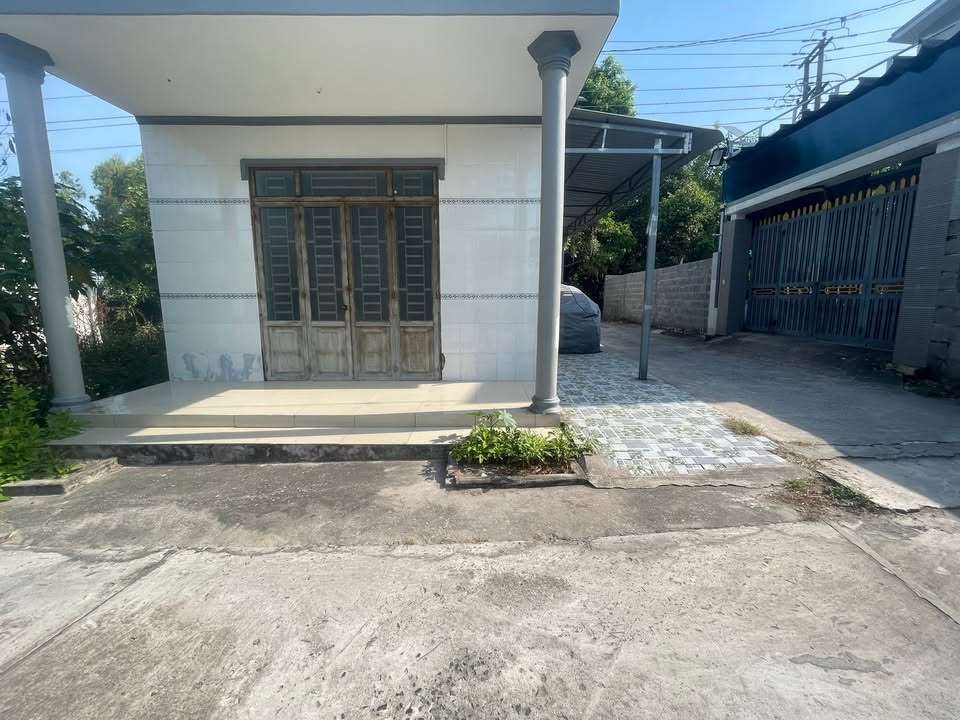 Nhà cấp 4 khu phố 8, Tân Thành, 98m² giá 1.2 tỷ - Sổ hồng chính chủ!