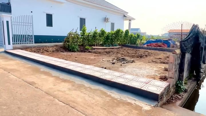 Đất nền 3 mặt tiền Xóm Hồng Hải, Giao Hưng 107.6m² - Đầu tư sinh lời ngay!