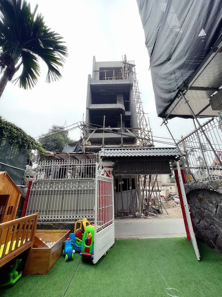 Bán gấp FrontHouse 89m² Ngõ 264 Ngọc Thụy giá 26.7 tỷ - Nhà full nội thất, gara ô tô