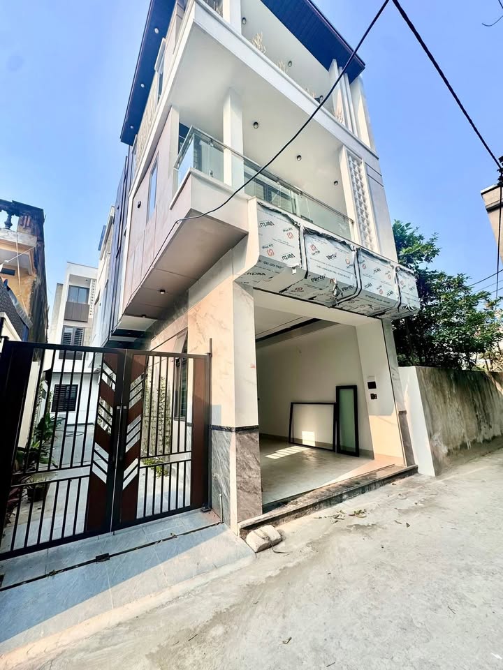 Nhà phố 3 tầng Nguyễn Thái Học 73m² giá 3.75 tỷ - Nhà đẹp khu hiếm, nhanh tay kẻo mất!