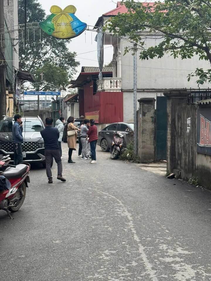 Bán FrontHouse 78m² góc 2 mặt tiền trục chính chợ Ngô Khê chỉ 2 tỷ - Kinh doanh thuận lợi!