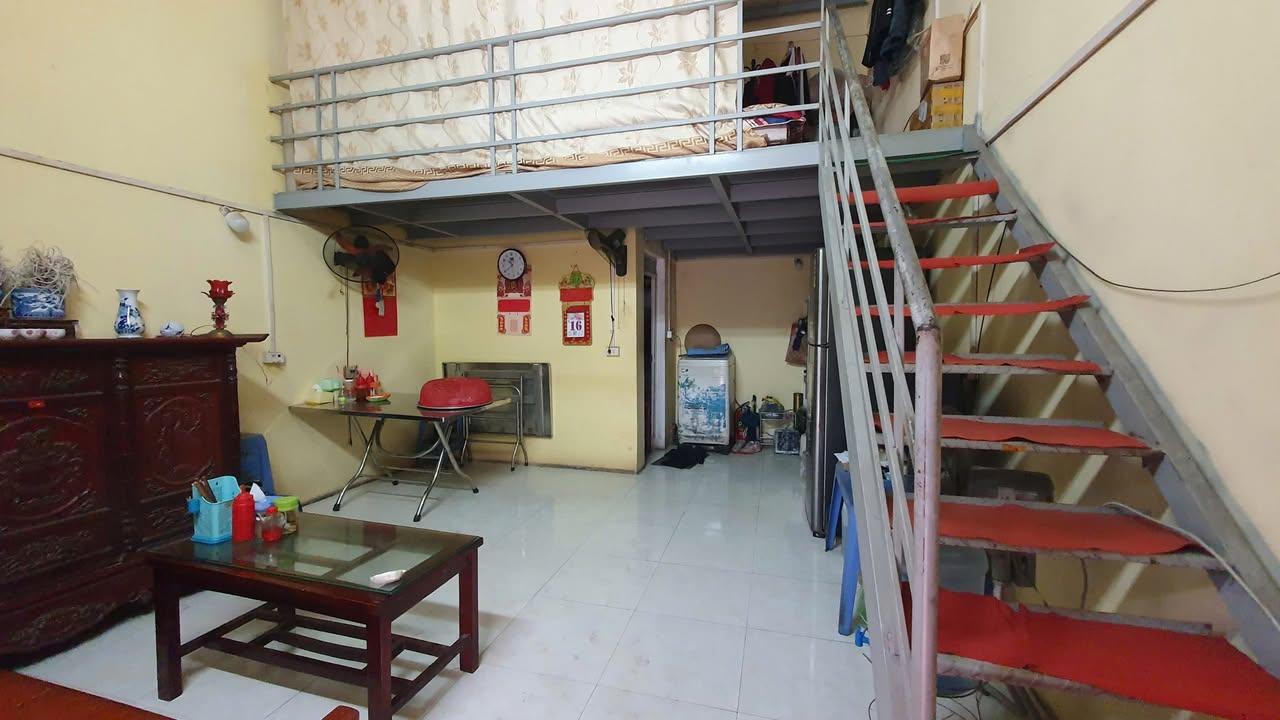 Nhà mặt đường kinh doanh Thị trấn Yên Viên 36m² giá 4 tỷ - Lô góc 2 mặt thoáng
