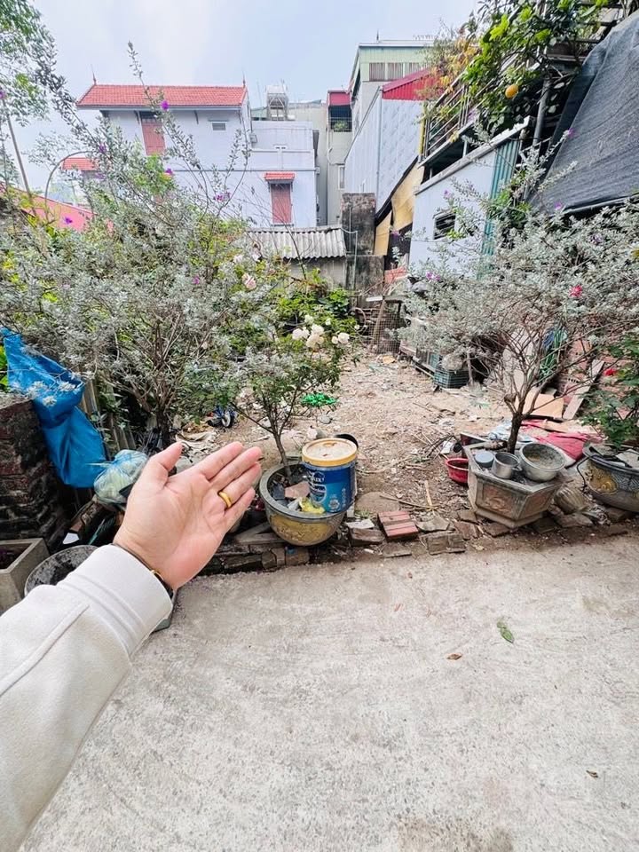 Đất nền Phúc Lợi, Long Biên 41m² giá 6 tỷ - Vị trí đắc địa, sổ đỏ chính chủ!