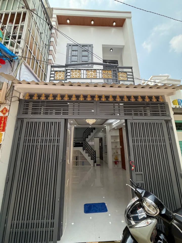 Nhà hẻm xe hơi đổ cửa Hồng Bàng, Quận 11, 44m² giá 5.1 tỷ - Chính chủ bán gấp!