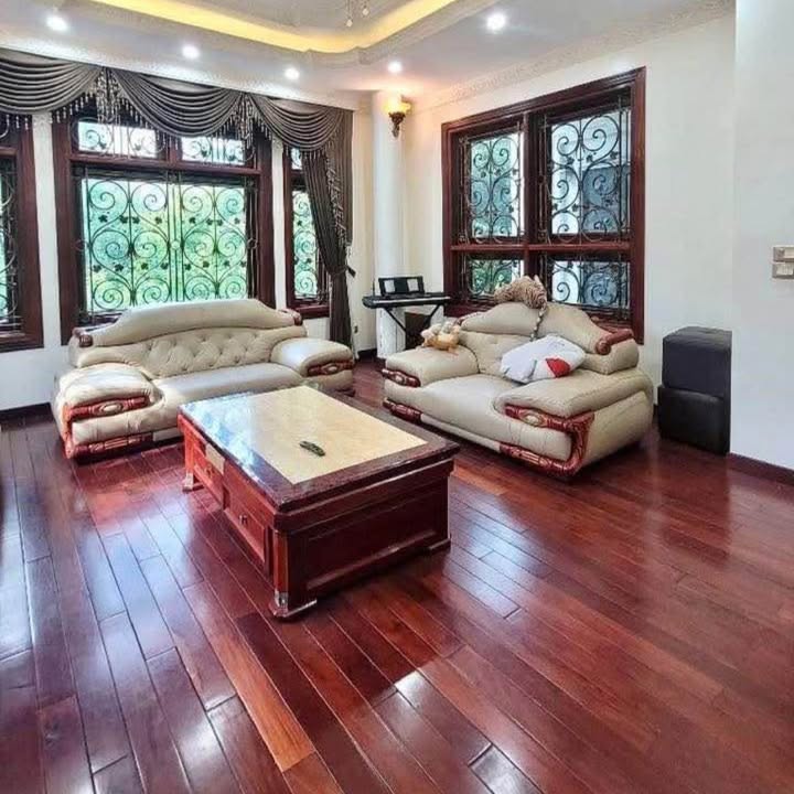 Căn hộ Chung cư Hoàng Quốc Việt 90m² giá 6 tỷ - Sẵn sàng vào ở ngay!