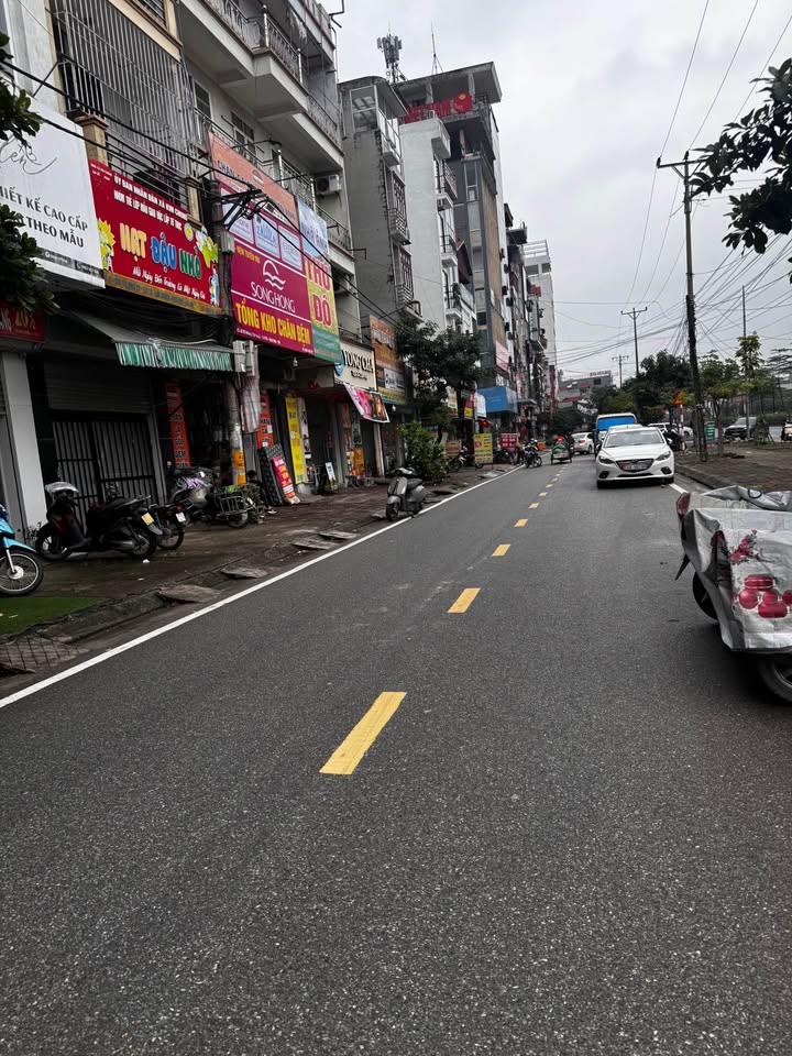 Nhà 5 tầng tại Lai Xá, Hoài Đức, 82m² giá 14 tỷ - Dòng tiền ổn định 80 triệu/tháng!