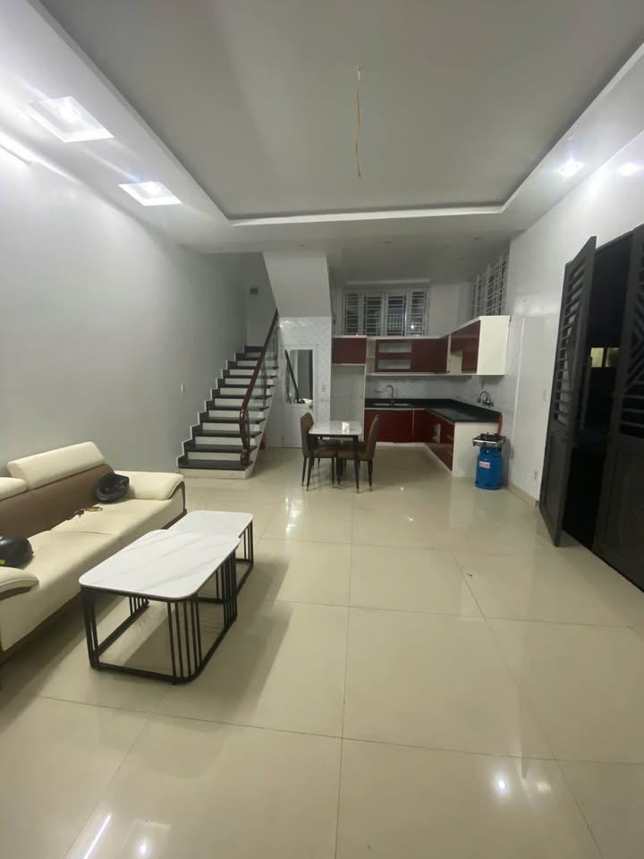 Nhà 3,5 tầng phố Trung Hành, Đằng Lâm 41,2m² giá 2,65 tỷ - Sẵn sàng vào ở ngay!