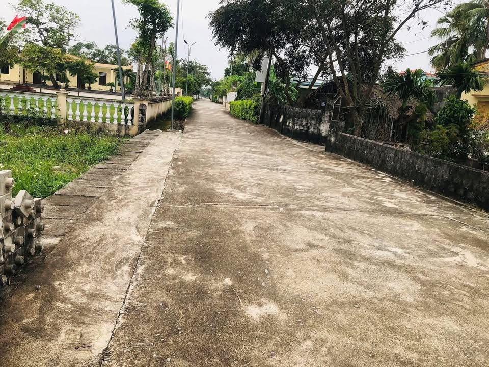 Đất nền 160m² tại Quảng Khê, giá chỉ 300 triệu - Đường thông ô tô vào tận nơi!