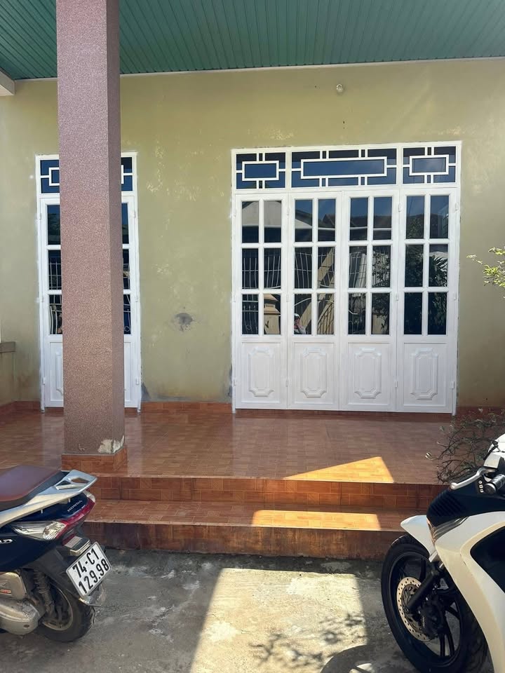 Nhà đẹp tại Nguyễn Chí Thanh, Đông Hà, 117m² chỉ 1.2 tỷ - Sẵn sàng vào ở ngay!