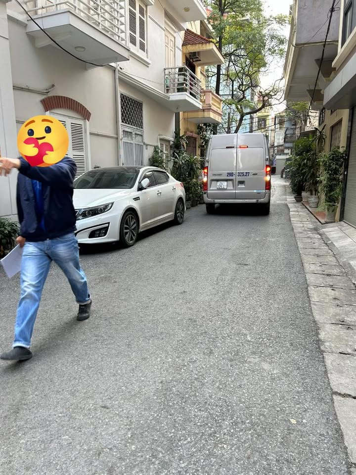 Nhà 5 tầng Phương Mai 38m² giá thỏa thuận - Ô tô đỗ cửa, kinh doanh tốt!