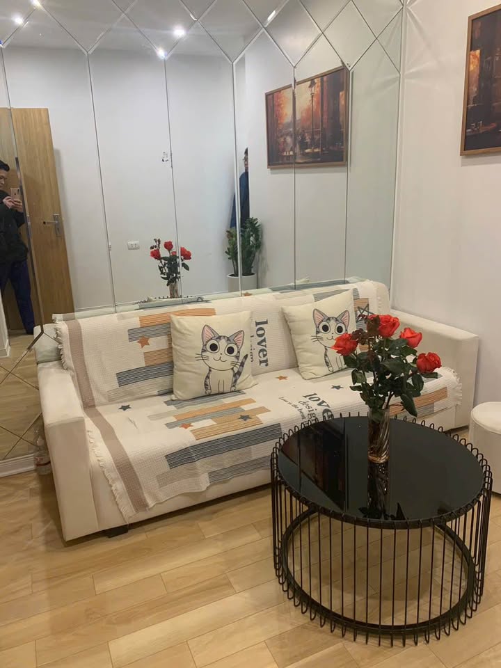 Căn hộ Tập thể Thái Thịnh, Đống Đa 70m² giá 3 tỷ - Sân chơi rộng rãi