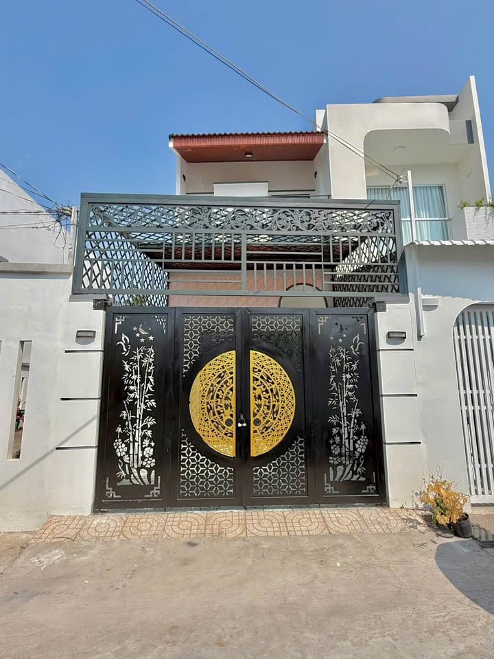 Nhà phố cao cấp tại P.6 Mỹ Tho 80m² giá 2.98 tỷ - Sẵn sàng vào ở ngay!