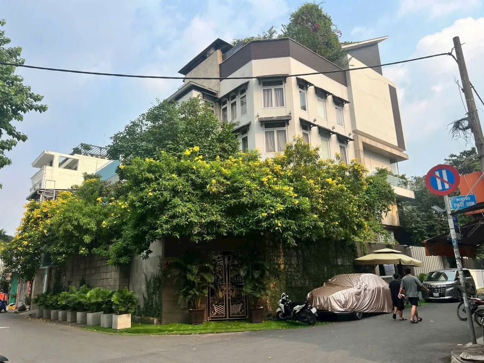 Biệt thự góc 2 mặt tiền Thất Sơn, Quận 10, 521m² - Giá thỏa thuận, không để lỡ!
