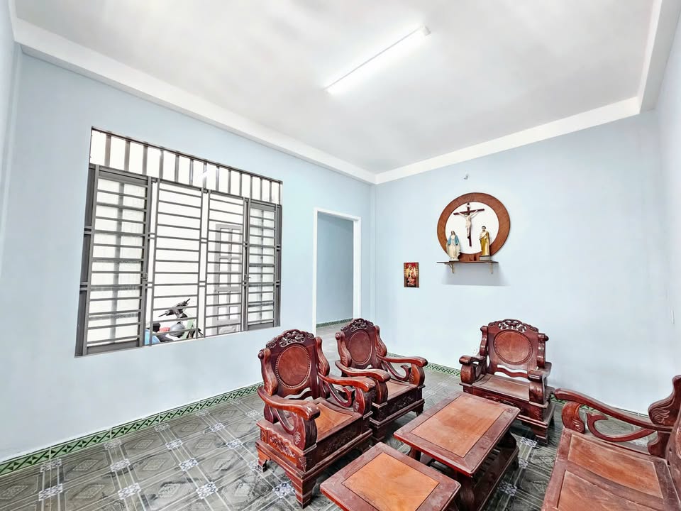 Nhà Phường Tân Hòa, Biên Hòa 147m² giá 4.2 tỷ - Gần chợ Thánh Tâm!