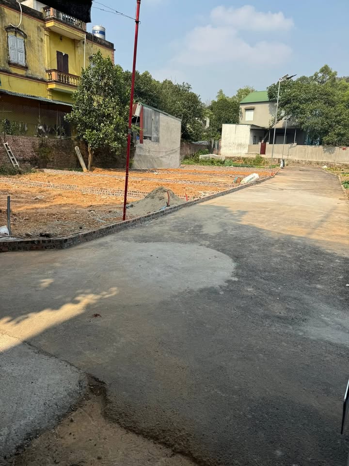 Đất nền Vĩnh Phú - Tiên Du 70m² giá 1 tỷ - Ô tô đỗ cửa, sổ đỏ chính chủ!