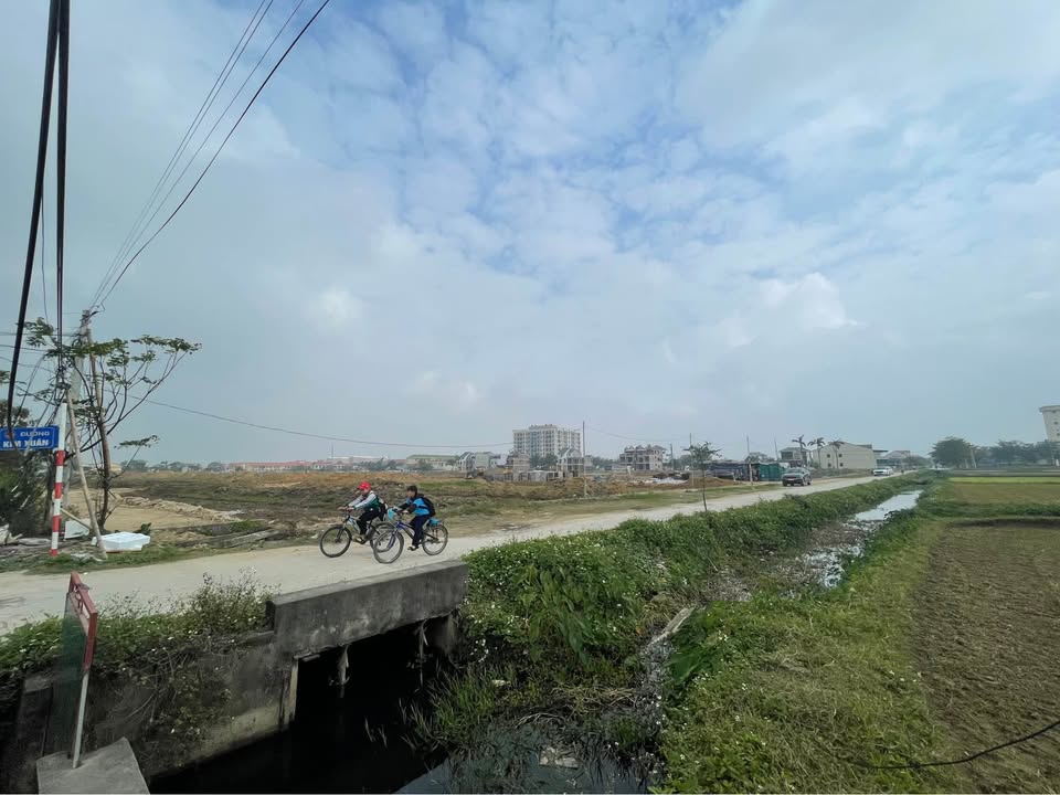 Đất Nghi Kim, Thành phố Vinh 75m² giá 1.9 tỷ - Đường thông thoáng, vị trí đẹp!