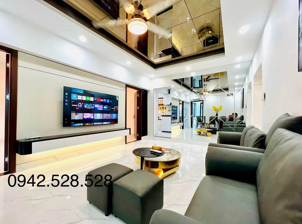 Căn hộ chung cư tại Ngõ 104 Cầu Bươu 60m² giá 3.15 tỷ - Ô tô đỗ tận nơi!