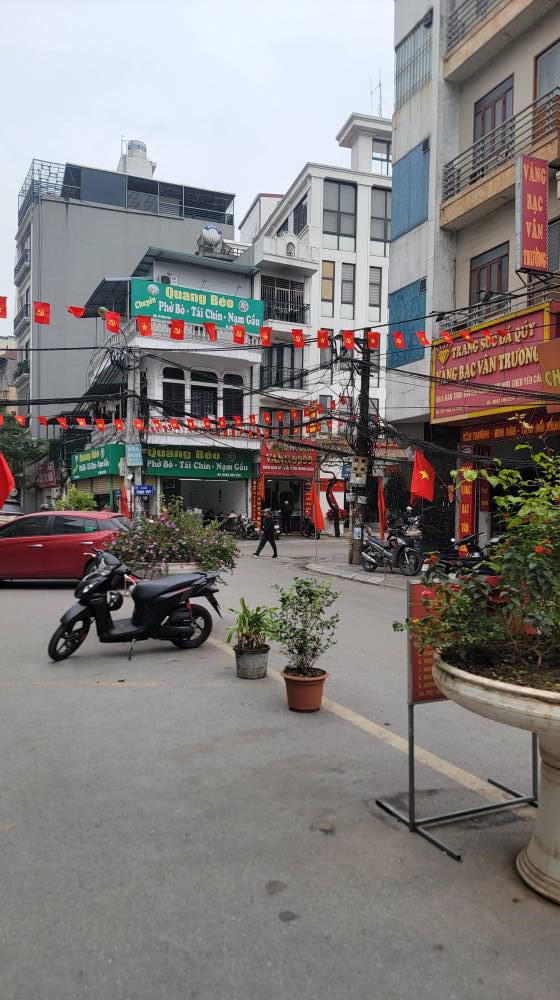 Nhà mặt phố Minh Khai Quận Hai Bà Trưng 20m² giá 10 tỷ - Kinh doanh sầm uất!