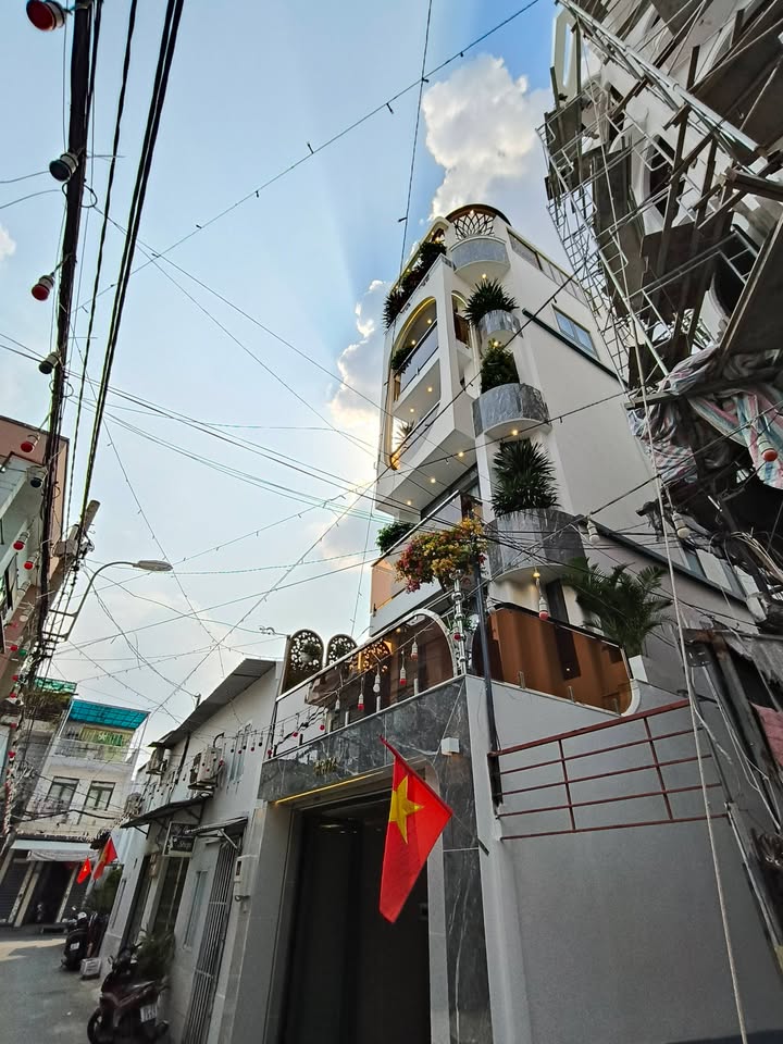 Nhà phố 6 tầng thang máy tại Phạm Văn Chiêu, Gò Vấp - Giá chỉ 14.5 tỷ, Full nội thất!