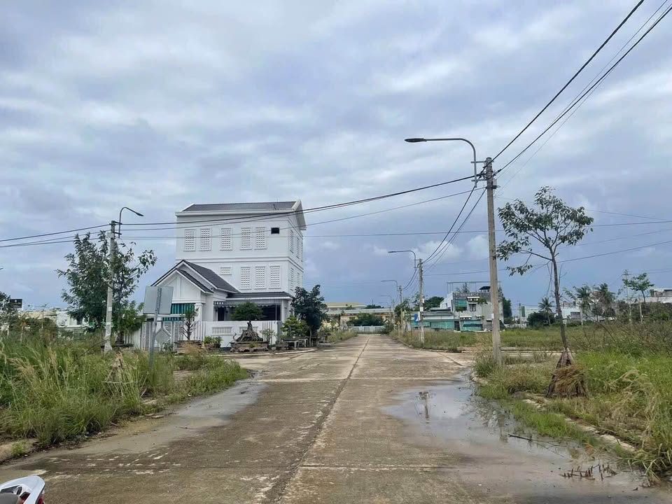 Đất nền góc KDC phía tây Thị trấn Sông Vệ 192m² giá 1.7 tỷ - Vị trí kinh doanh lý tưởng!