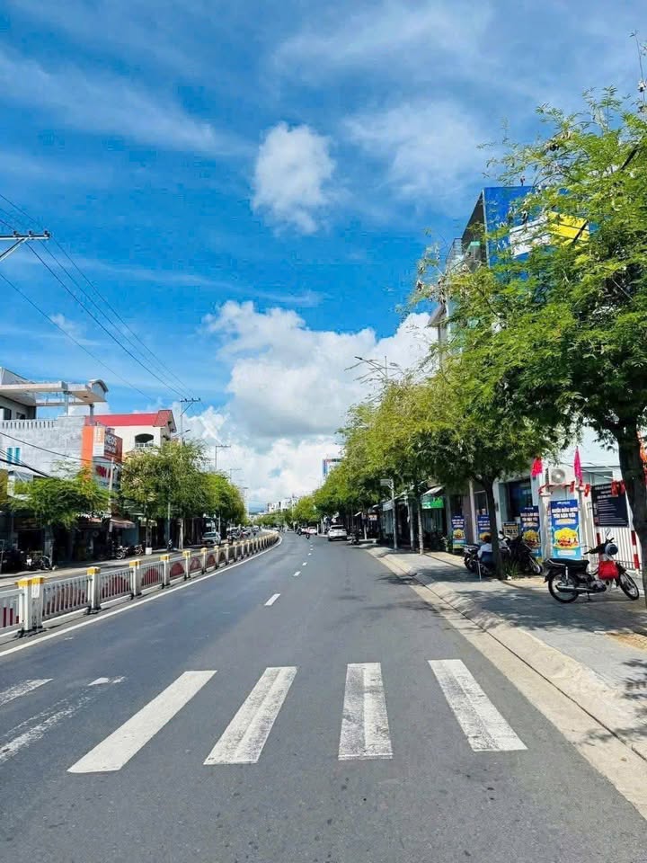 Nhà mặt tiền 30/4, Phường 11, Quận Phú Nhuận, 87m² giá 6.4 tỷ - Cơ hội đầu tư tuyệt vời!