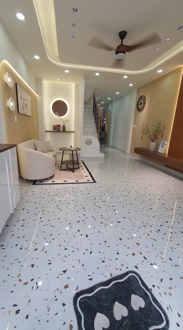 Nhà 2 tầng tại Thích Quảng Đức, Phú Nhuận – Giá 7.86 tỷ, sổ hồng chính chủ!