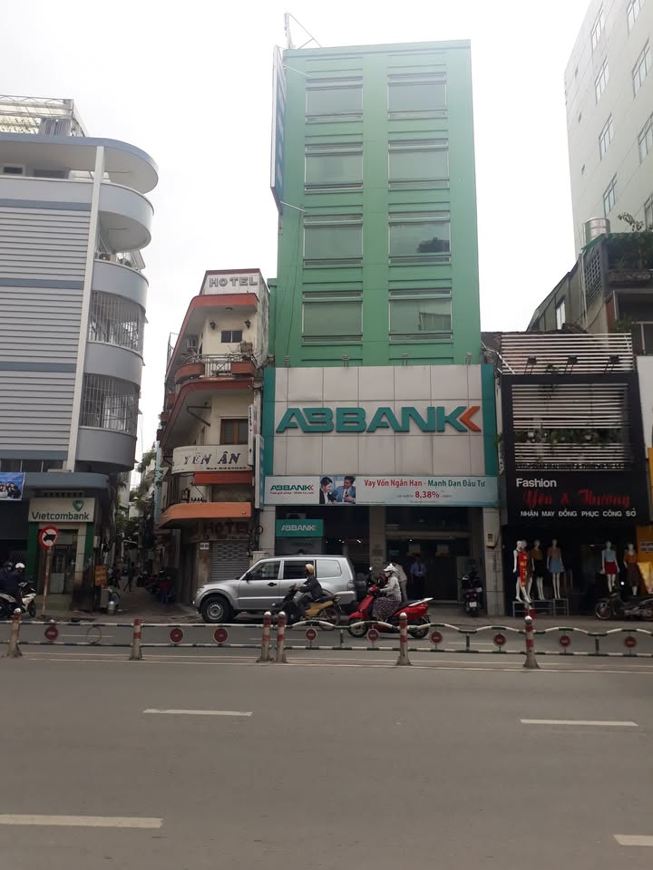 Nhà 4 tấm thang máy Mặt tiền đường 3/2, Phường 16, Quận 11, 42m², giá 11 tỷ - Đầu tư sinh lời!