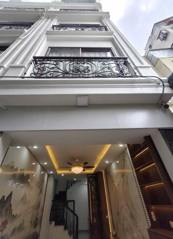 Nhà đẹp Hồ Tùng Mậu 36m² giá 8.4 tỷ - Đón Tết ngay thôi!