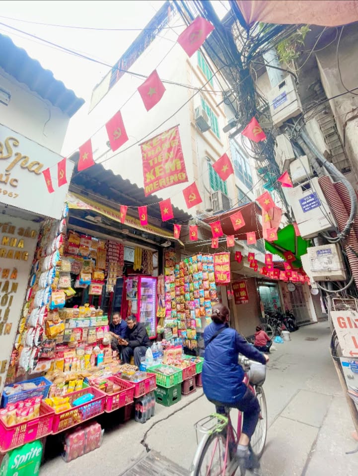 Nhà 5 tầng Phường Văn Miếu 45m² giá 10.3 tỷ - Mặt tiền 3.9m, thông thoáng