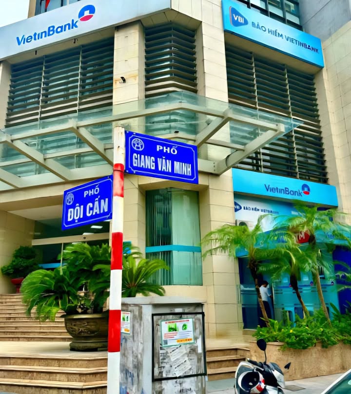 Nhà mặt phố Giang Văn Minh, Ba Đình 24m² giá 22.8 tỷ - Kinh doanh đỉnh cao!