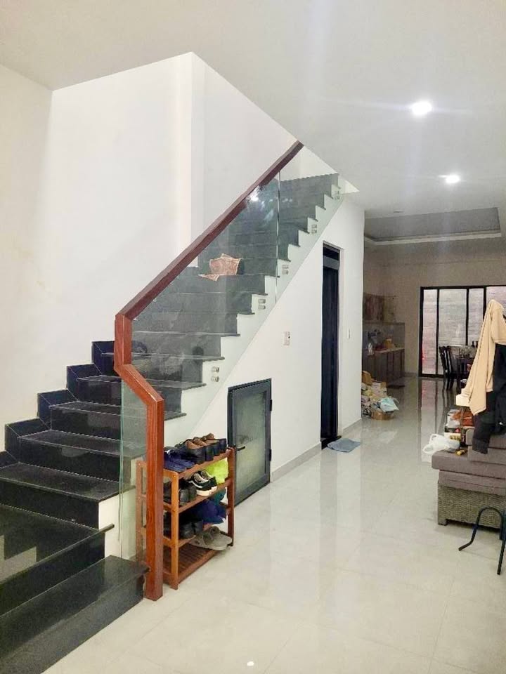 Nhà phố 2 tầng tại Nguyễn Văn Trỗi, Phú Nhuận 82m² giá 13.99 tỷ - Sổ hồng chính chủ