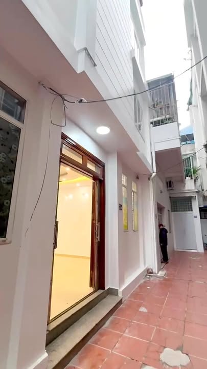 Nhà đẹp Lê Chân 40m² giá 2.95 tỷ - Ô tô đỗ sát nhà