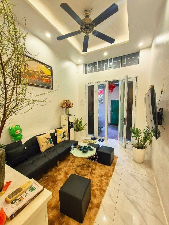 Nhà riêng Ba Đình 25m² giá 8 tỷ - Ô tô vào tận nhà!