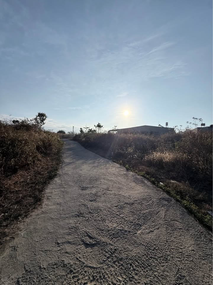 Đất thổ cư Khu Hoàng Thành, Thôn 9, 280m² giá 600 triệu - Sổ đỏ chính chủ!