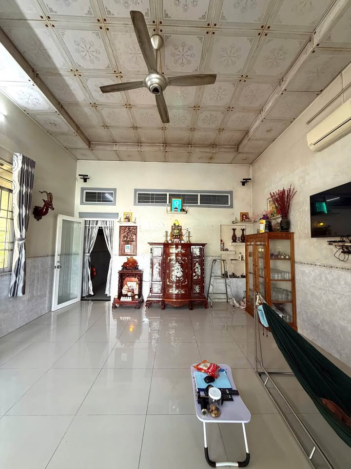 Nhà cấp 4 đường Ven Sông Hổ Cứ, Cao Lãnh 379m² giá 2.7 tỷ - Sẵn sàng ở ngay!