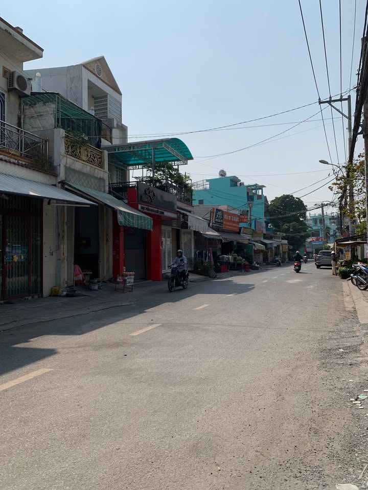 Nhà lầu mặt tiền Tân Thới Nhất, Quận 12, 46m² giá 4.35 tỷ - Vừa ở vừa kinh doanh!