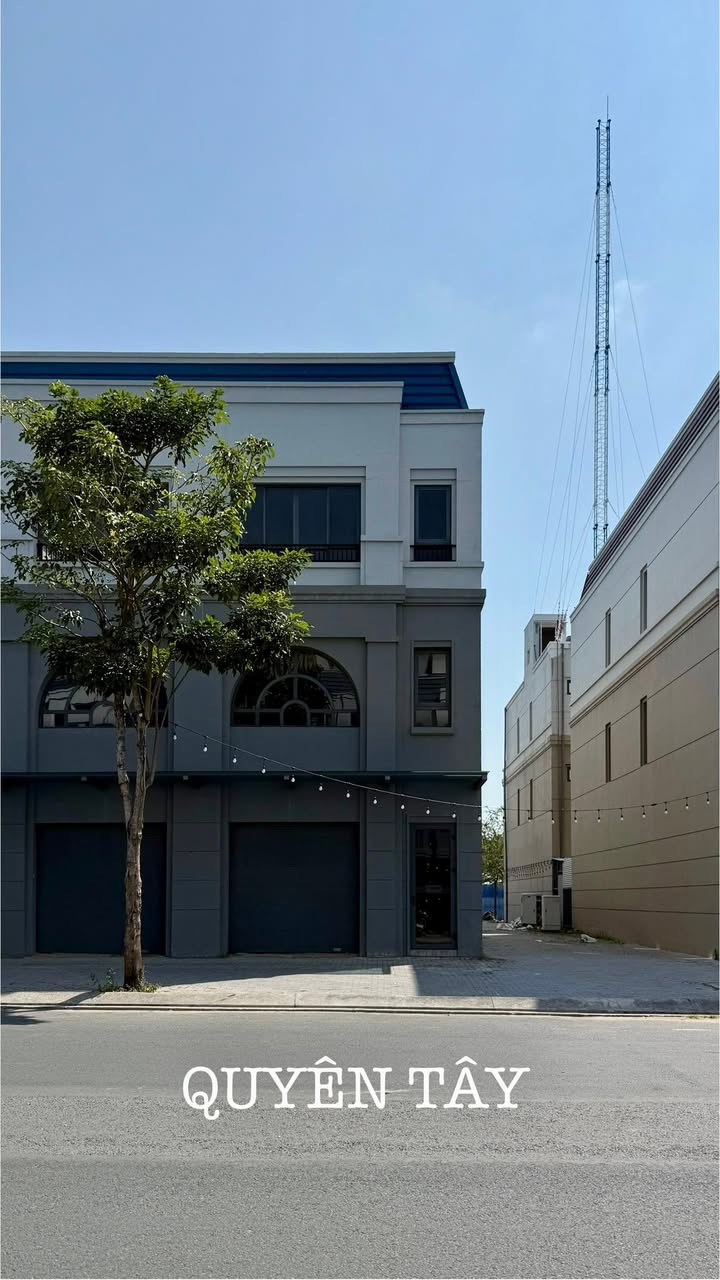 FrontHouse KDT Tây Sông Hậu 123m² giá 7 tỷ - Vị trí đẹp, giao thông thuận lợi!