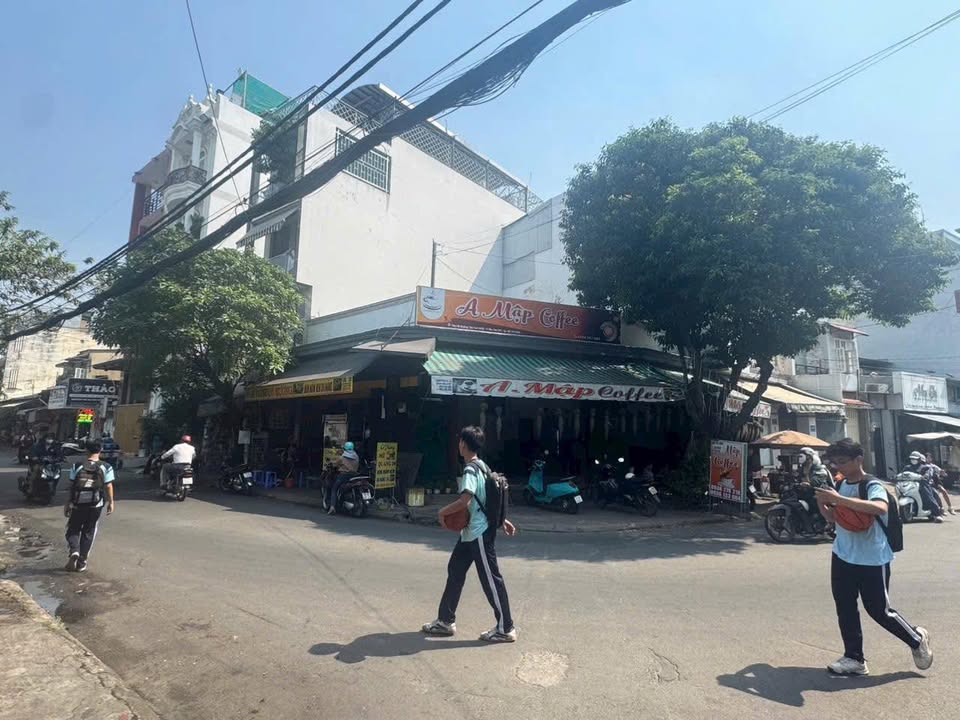 FrontHouse 196 Tân Sơn Nhì 100m² giá 15.5 tỷ - Mặt tiền góc đẹp, kinh doanh sầm uất!