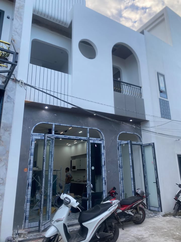 Nhà 2 tầng Hoàng Văn Thái, Đà Nẵng 60m² giá 4.25 tỷ - Full nội thất mới!