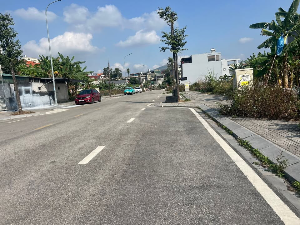 Đất nền thương mại Quang Trung Uông Bí 105m² giá 2 tỷ - Cơ hội đầu tư hấp dẫn!