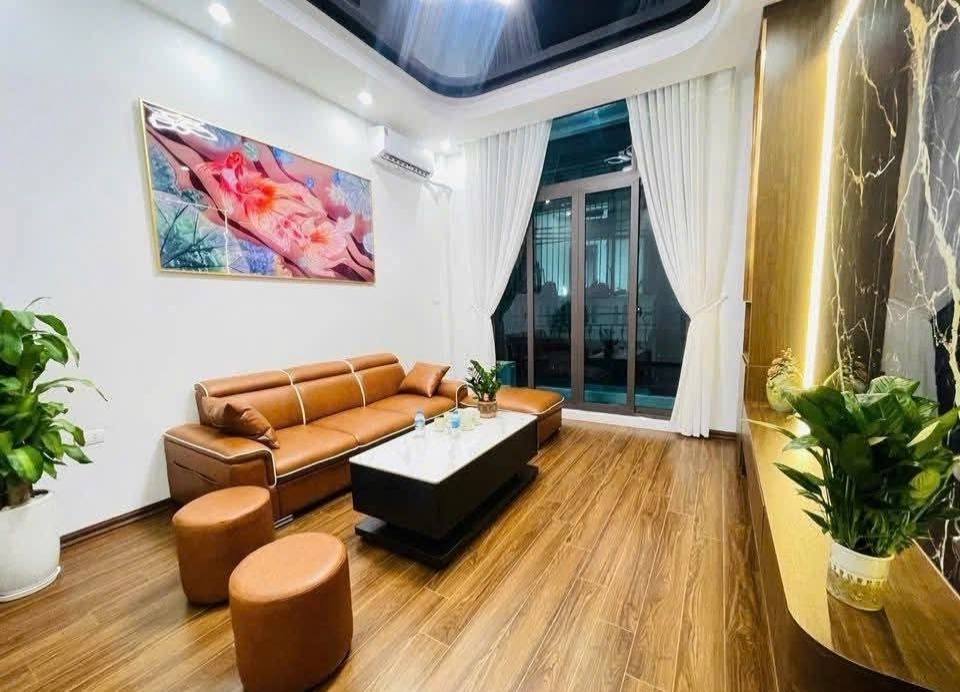 Nhà lô góc Định Công 51m² giá 12 tỷ - Sẵn sàng đón Tết!