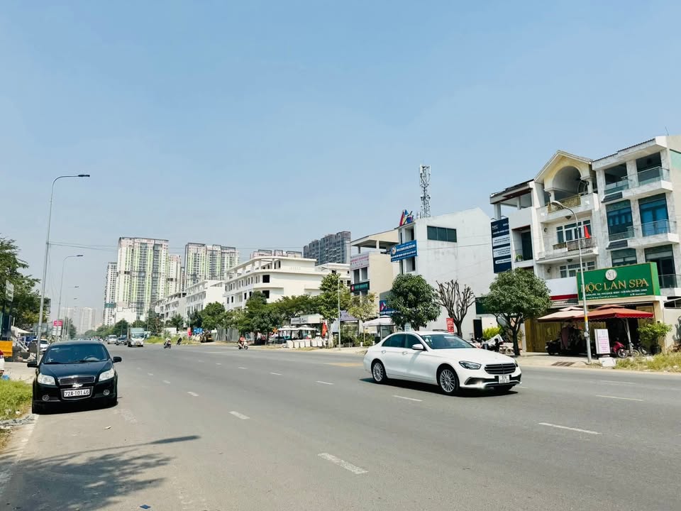 Đất Dự Án Đá Bình Dương 100m² giá 34 tỷ - Đầu tư sinh lời ngay!