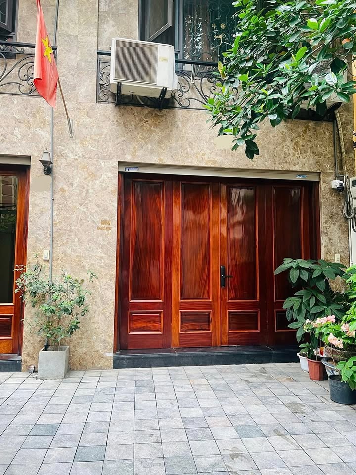 Nhà phố Võng Thị, Tây Hồ 38m² giá 9 tỷ - Thiết kế thông sàn, thoáng mát!