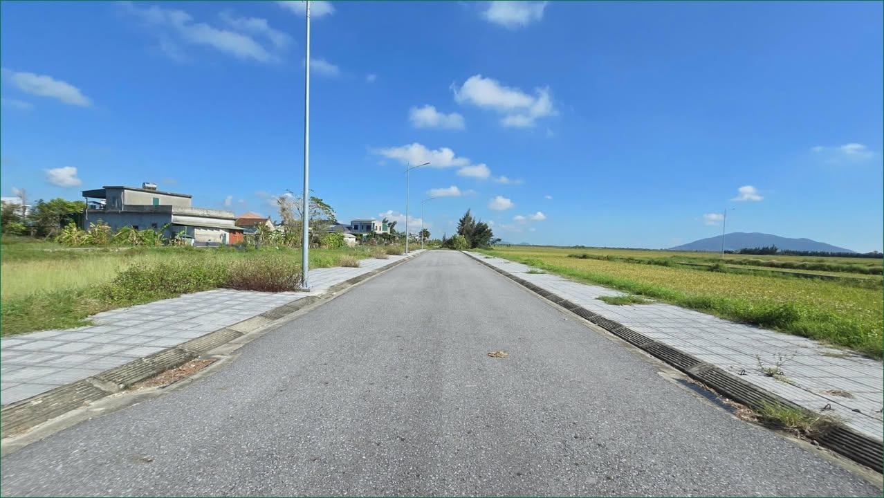 Đất nền 180m² tại Phường Trần Phú, Hà Tĩnh giá chỉ 3 tỷ - Đầu tư sinh lời ngay!