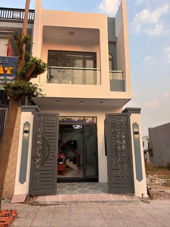 Nhà phố Phường Tân Định, Bến Cát 69m² giá 2.25 tỷ - Sổ hồng riêng chính chủ!