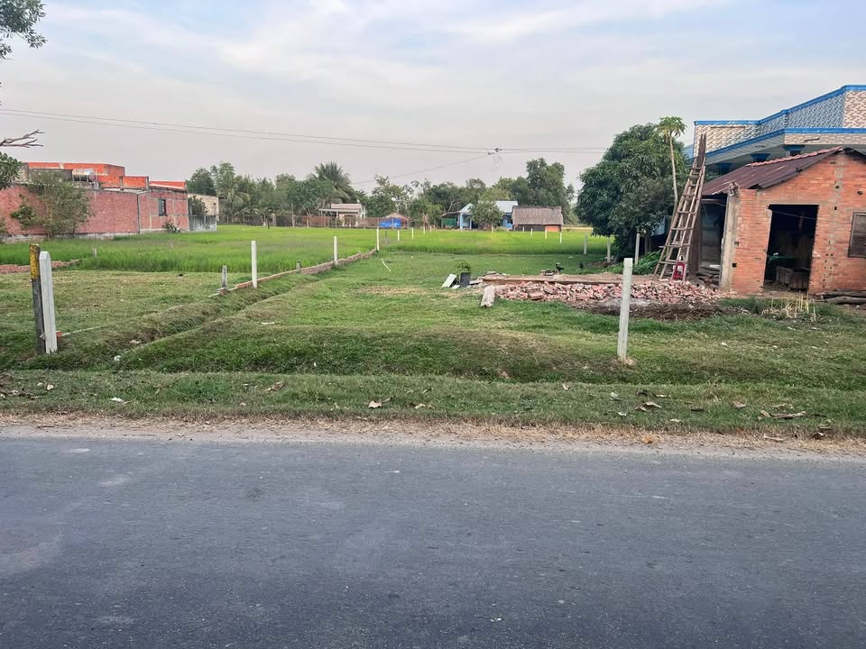 Đất thổ cư đường nhựa An Thuận, Đức Hòa, Long An 672m² giá 2.4 tỷ - Đầu tư sinh lời hấp dẫn!